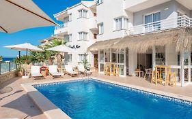 Baulo Mar Apartments
